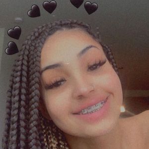 Meet your Posher, Nausha